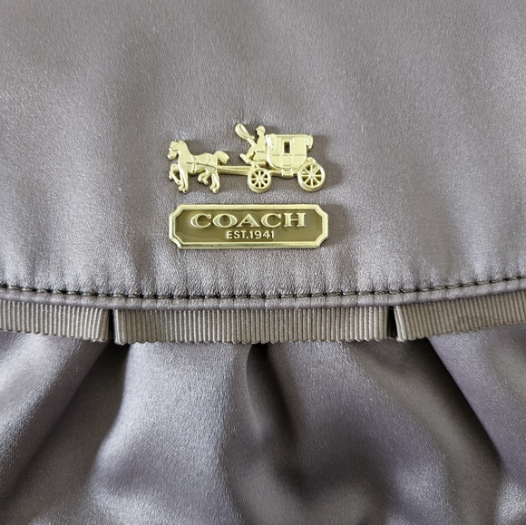 Coach clutch - Picture 3 of 8